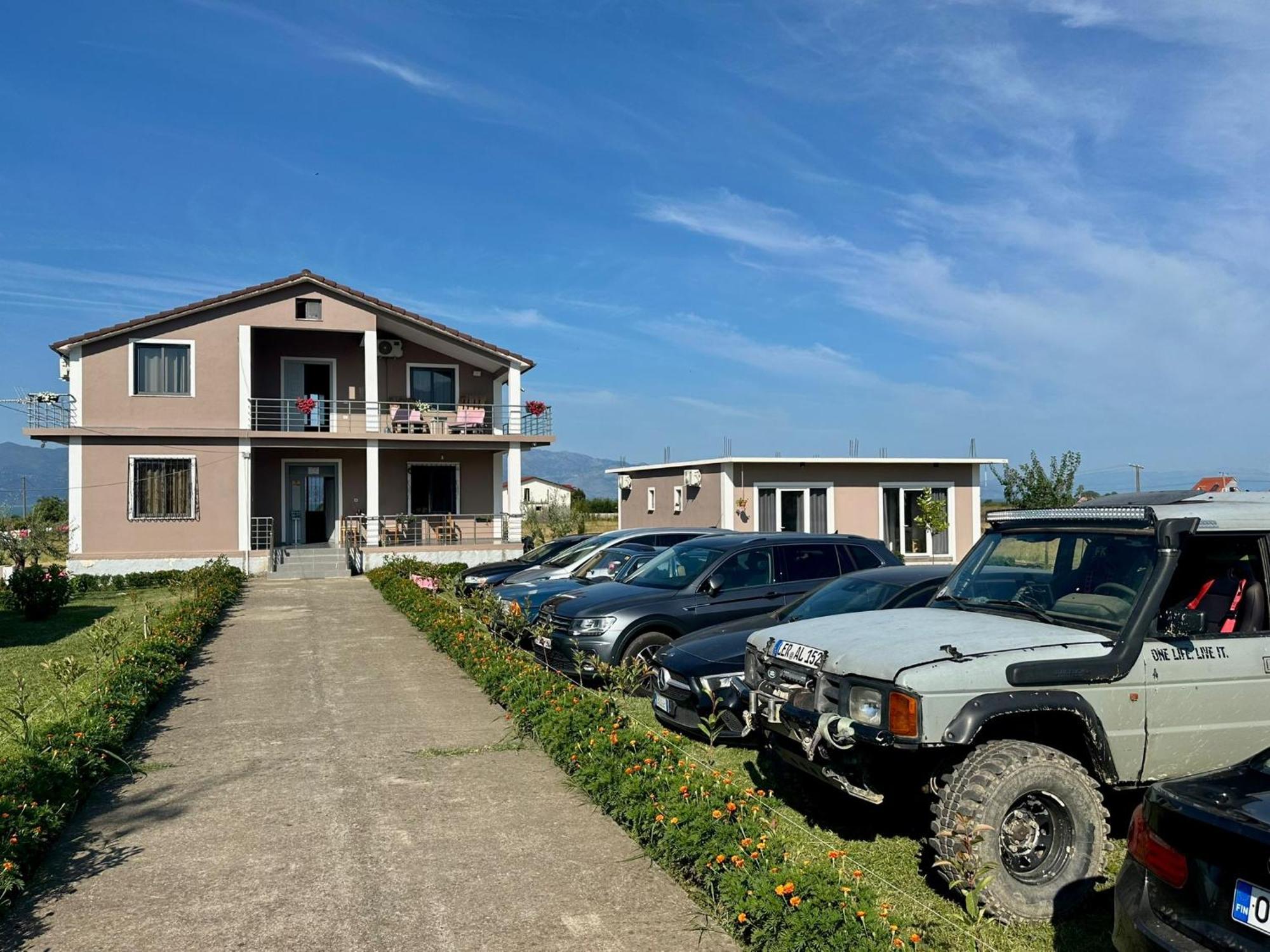 Hotel Villa Ballkan Grilë Exterior foto